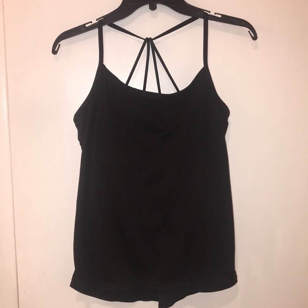 Gap workout top